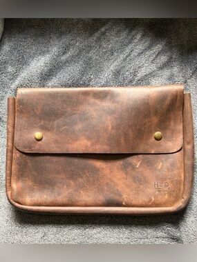 Hide & Drink Leather Laptop